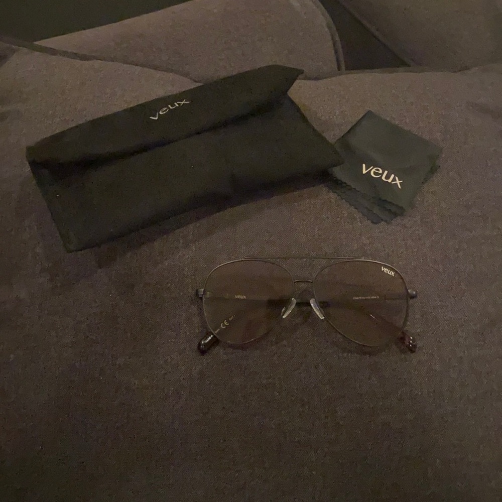 Veux sunglasses with case and cleaning cloth